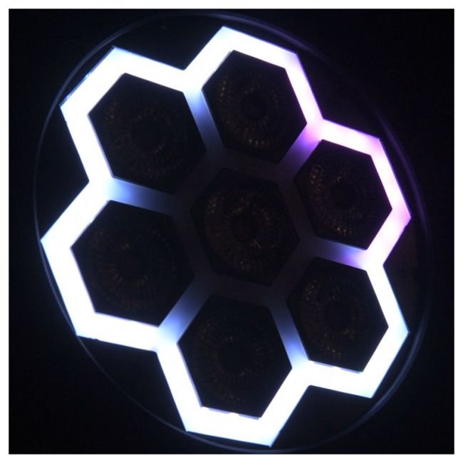 LIGHT4ME FRAME PAR 7x12W RGBW - Image 10